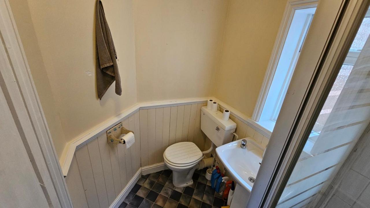 בוסטון Sherwood Terrace 3 Bedroom 1 Double Bed 4 Single Beds Entire Property Contractors Welcome מראה חיצוני תמונה
